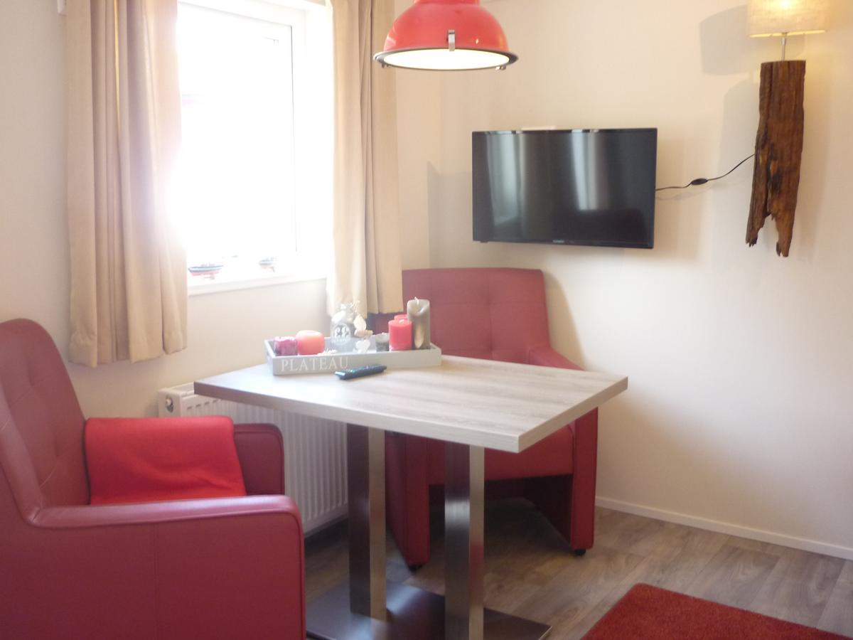 Zu Jeddelohs Bungalows & Apartments -Adult Friendly Gladenbach ภายนอก รูปภาพ